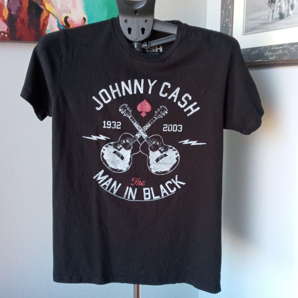 Johnny Cash The Man in Black Graphic T-Shirt